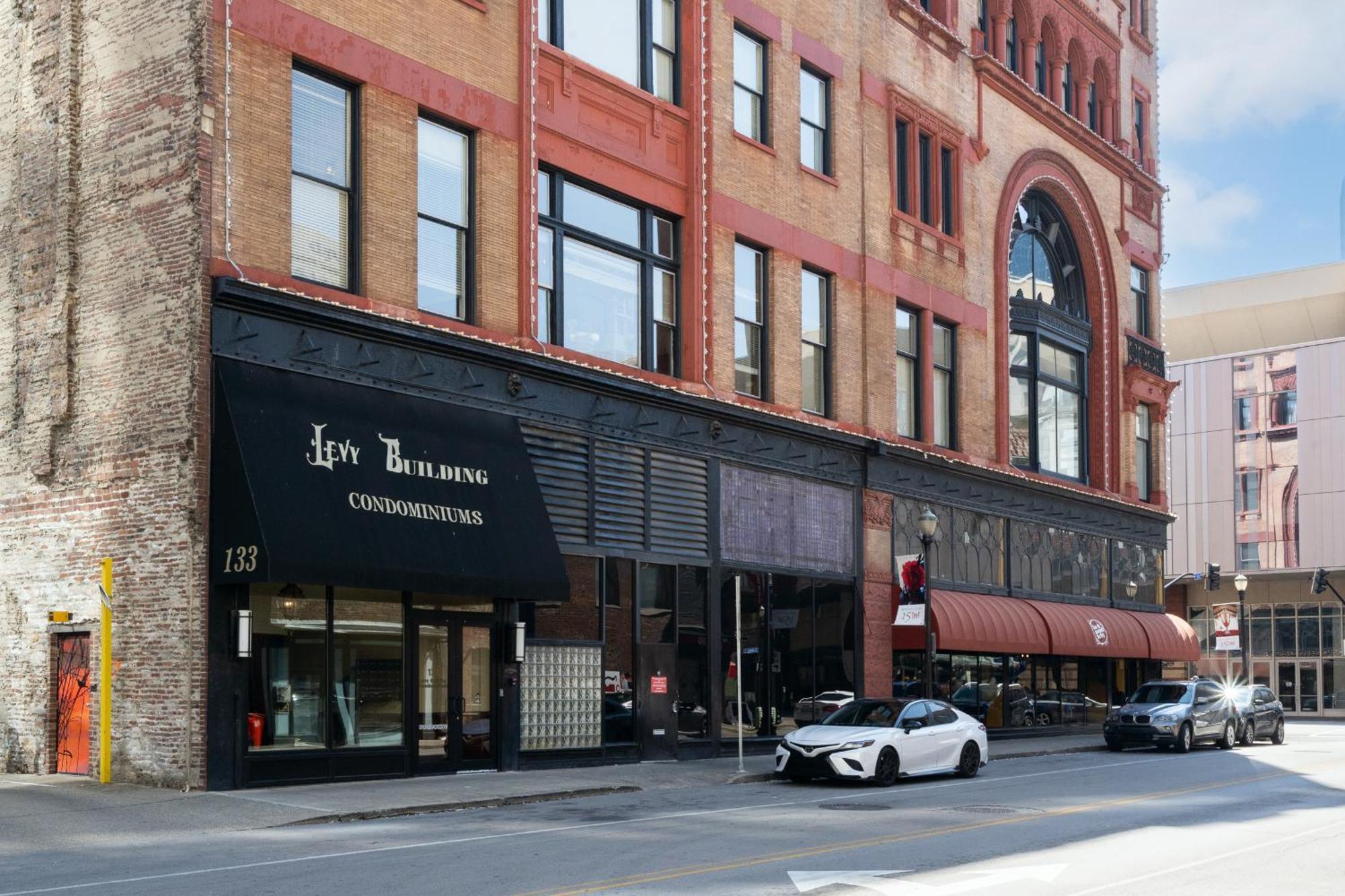 Top Floor Penthouse At The Historic Levy Building Louisville Buitenkant foto