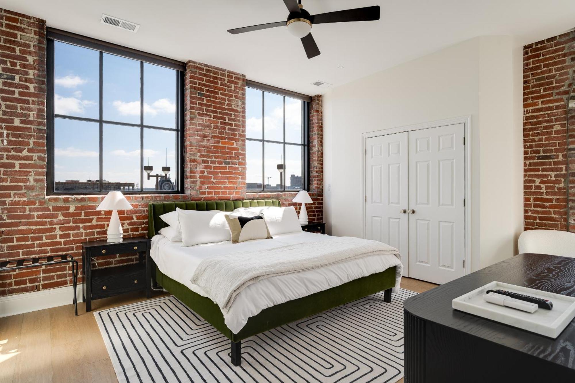 Top Floor Penthouse At The Historic Levy Building Louisville Buitenkant foto